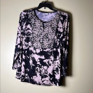 Susan Graver Women's mob wife, granny core, boho,Black and Pink Patterned Top
